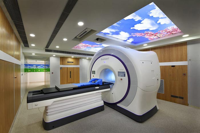 دستگاه توموتراپی Radixact 9 - مرکز رادیوتراپی و آنکلوژی صدرا